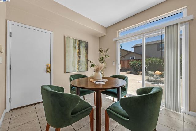 1304 Pyrenees St, Tracy CA: https://media.crmls.org/mediaz/0752f8d1-68f7-4488-b54a-f02bfc1f4c95.jpg