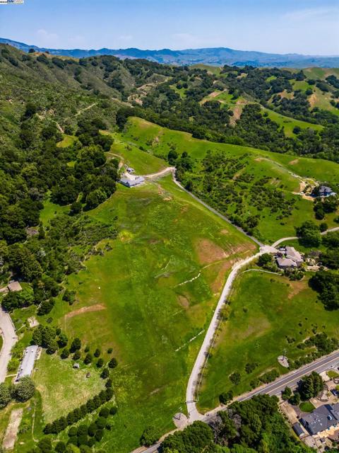 0 Bollinger Estates Ct, San Ramon CA: https://media.crmls.org/mediaz/075349a5-ae04-47df-ad82-ba0d68eb9144.jpg