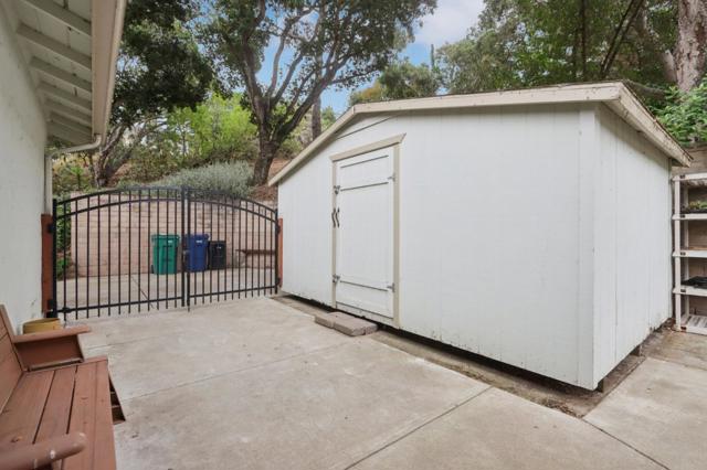 17848 Berta Canyon Road, Salinas CA: https://media.crmls.org/mediaz/0753cc40-9e9b-4135-9019-e2b0f700f24e.jpg