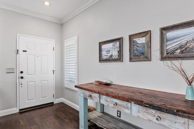 2119 SAND CREST Way, San Marcos CA: https://media.crmls.org/mediaz/0754a56f-7d4d-452f-869b-07a66608940e.jpg