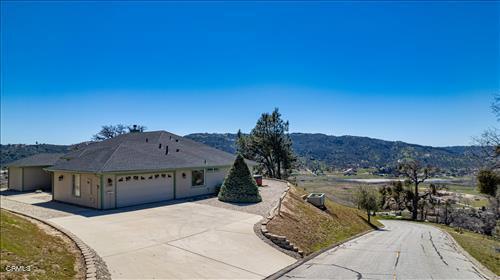 Detail Gallery Image 1 of 43 For 27200 Barkes Way, Tehachapi,  CA 93561 - 3 Beds | 2 Baths