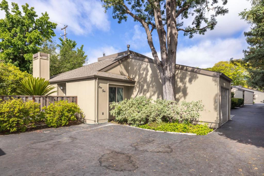 110 Greenmeadow Way