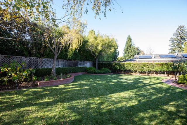 668 Tomi Lea Street, Los Altos CA: https://media.crmls.org/mediaz/075612bd-2593-4fbd-933d-c6b358b2a764.jpg