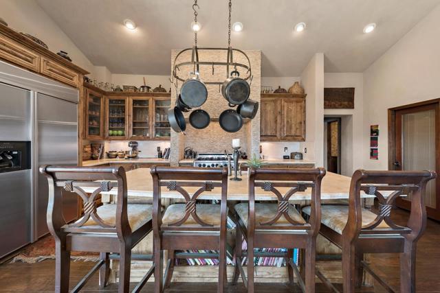 19375 Montevina Road, Los Gatos CA: https://media.crmls.org/mediaz/0756601f-a3cd-4e80-b0f9-496d26726991.jpg