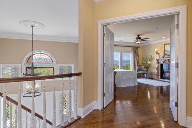 9540 Via Del Oro, Gilroy CA: https://media.crmls.org/mediaz/07566274-9877-43ad-8caf-786bdfb2782b.jpg