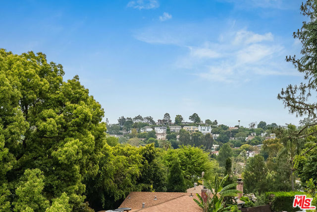 3250 Velma Drive, Los Angeles, California 90068, 3 Bedrooms Bedrooms, ,2 BathroomsBathrooms,Single Family Residence,For Sale,Velma,24435833