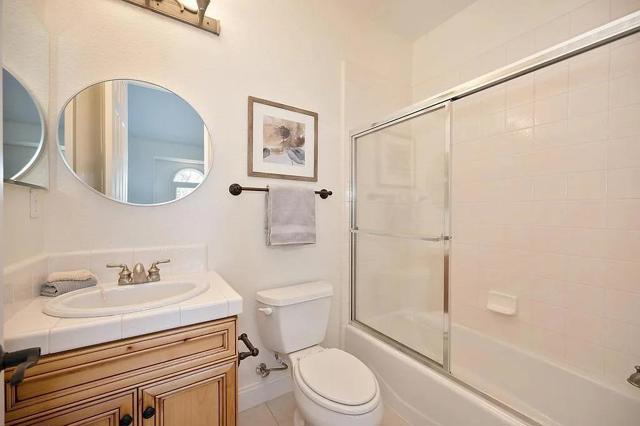 2791 Giorno Way, El Dorado Hills CA: https://media.crmls.org/mediaz/0756e271-a946-46af-9372-0bf3e069f6dd.jpg
