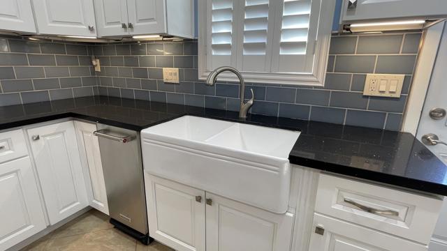 54925 Avenida Alvarado, La Quinta CA: https://media.crmls.org/mediaz/07571511-903e-425b-b6b1-9f1802c00cd7.jpg