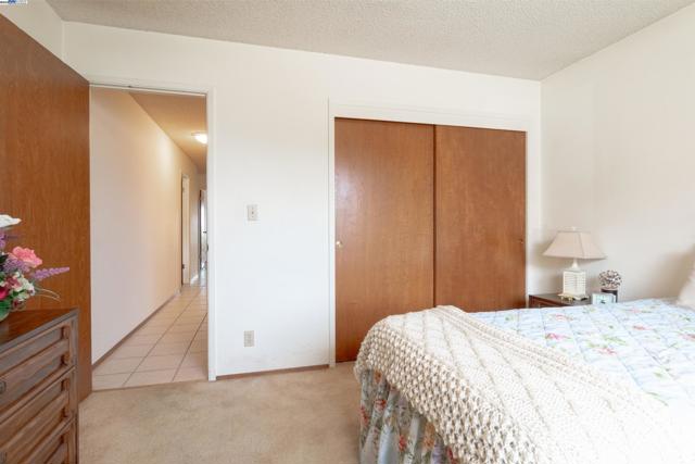 2177 Hillside Cir, San Leandro CA: https://media.crmls.org/mediaz/07583200-0cd8-407b-84db-7e0e1b8764a2.jpg