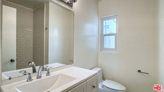 1241 N Fairfax Avenue, West Hollywood CA: https://media.crmls.org/mediaz/075870a4-43e0-48b6-a719-b5a8767d6726.jpg