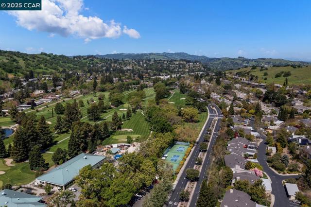 1244 Singingwood Ct., Walnut Creek CA: https://media.crmls.org/mediaz/07589a72-e76b-43e8-98ed-521172e9c98f.jpg