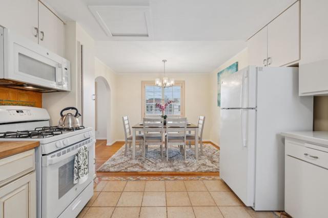 1451 43rd Avenue, San Francisco CA: https://media.crmls.org/mediaz/075961bf-229d-4db8-b00f-3661fc294b6f.jpg