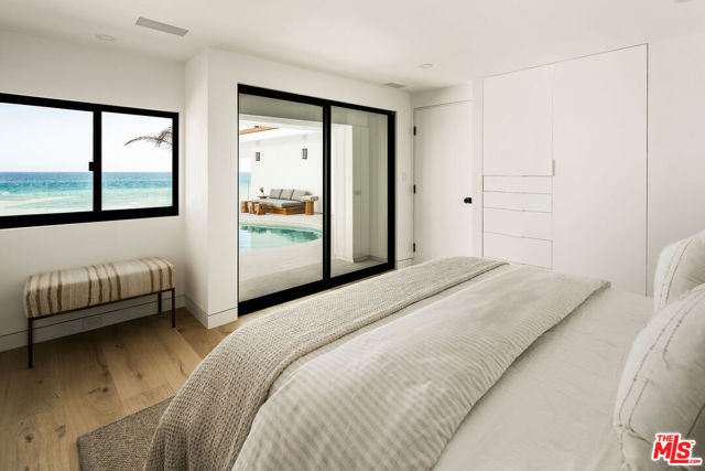 27356 Escondido Beach Road Highway, Malibu CA: https://media.crmls.org/mediaz/0759da8e-5bb7-466a-b8a9-ae6b0e393a8c.jpg