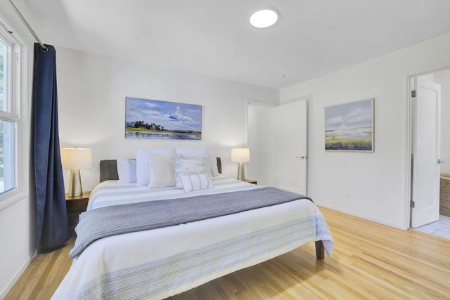 667 Cuesta Drive, Los Altos CA: https://media.crmls.org/mediaz/075a23a6-1434-4ac8-bfb5-154ee66db26c.jpg