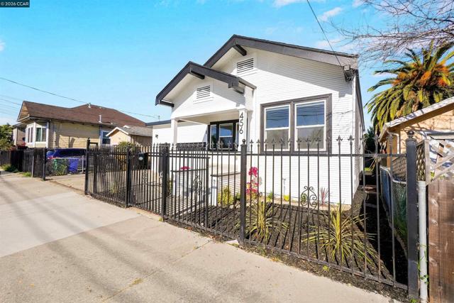 Image 1 of 58 For 456 4th St  