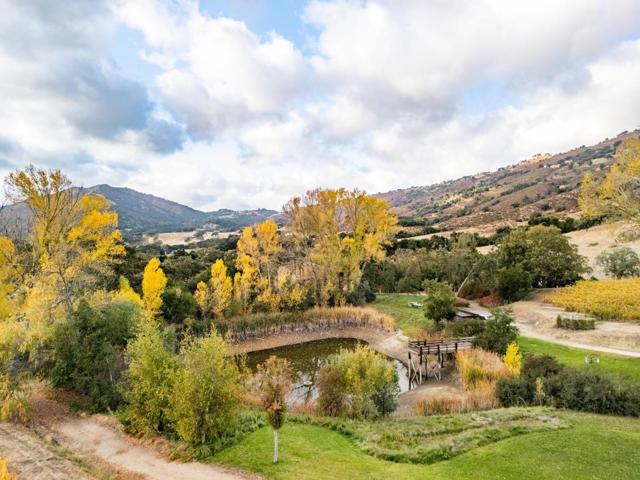 18190 Cachagua, Carmel Valley CA: https://media.crmls.org/mediaz/075c1694-6630-4430-a514-bfaff48032c2.jpg