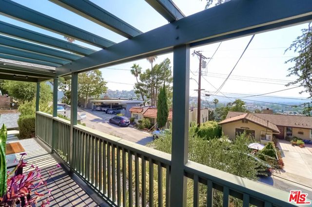 920 HIGHLINE Road photo 6