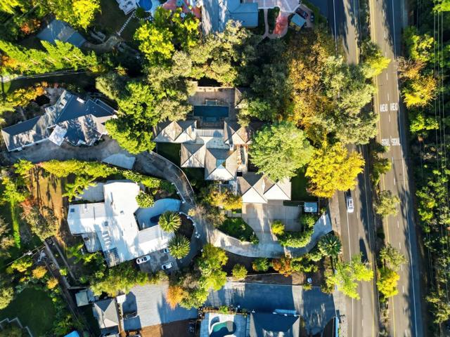 3895 Fair Oaks Boulevard, Sacramento CA: https://media.crmls.org/mediaz/075cd39c-70fa-40e0-bf54-86dfe1351491.jpg