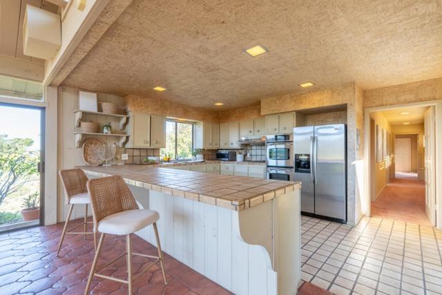 15415 Via Los Tulares, Carmel Valley CA: https://media.crmls.org/mediaz/075cfa8d-e121-4738-b1ae-f3fa4296de13.jpg