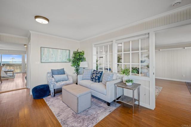 1562 Camino Del Mar, Del Mar CA: https://media.crmls.org/mediaz/075daf42-d028-452b-adba-371558f26446.jpg