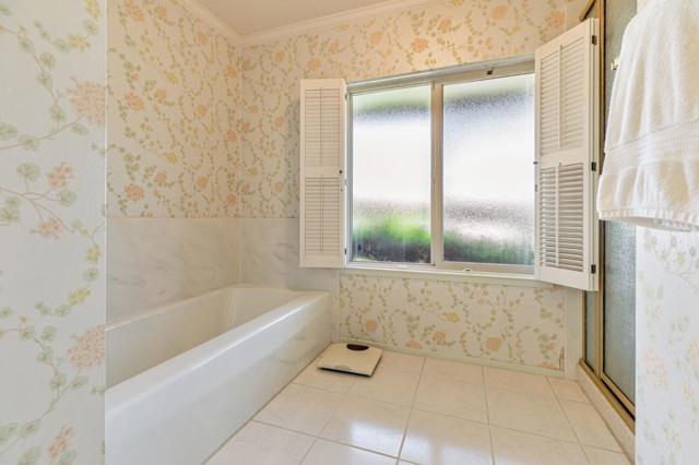 59 Skyline Crest Dr, Monterey CA: https://media.crmls.org/mediaz/075dc711-4b51-4a0b-b693-f9b4b4cd7085.jpg