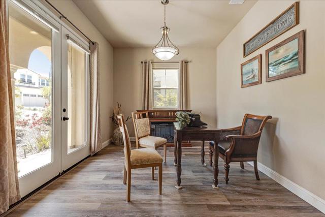 481 Logan Way, Marina CA: https://media.crmls.org/mediaz/075e43a4-7261-4e3d-9cee-b074383338c7.jpg