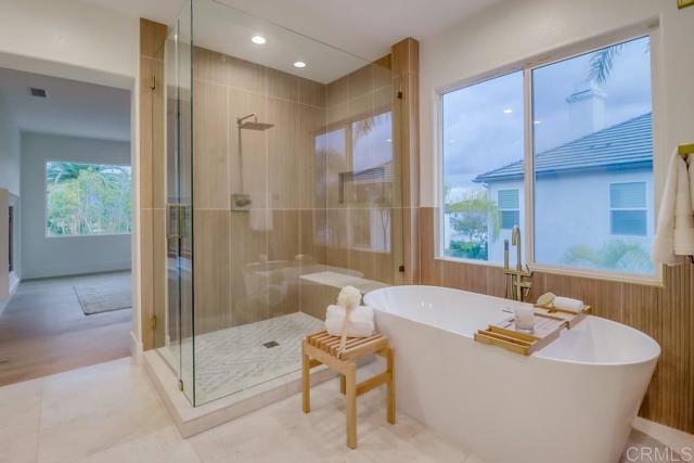 Detail Gallery Image 43 of 75 For 2850 Palmetto Point Ct, Chula Vista,  CA 91915 - 5 Beds | 4/1 Baths