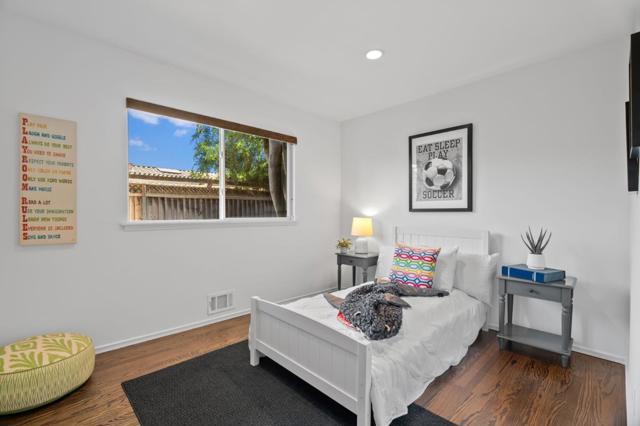 18709 Metler Court, Saratoga CA: https://media.crmls.org/mediaz/07601945-373b-4e48-8f37-69a3a385b5a5.jpg