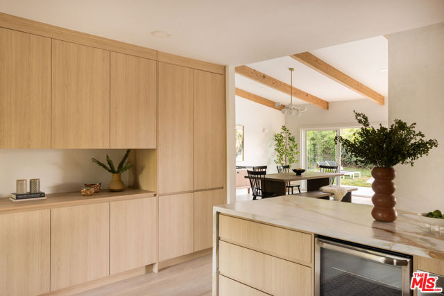 24211 Caris Street, Woodland Hills CA: https://media.crmls.org/mediaz/076030fc-7f81-4401-8306-0b002f6a96fb.jpg