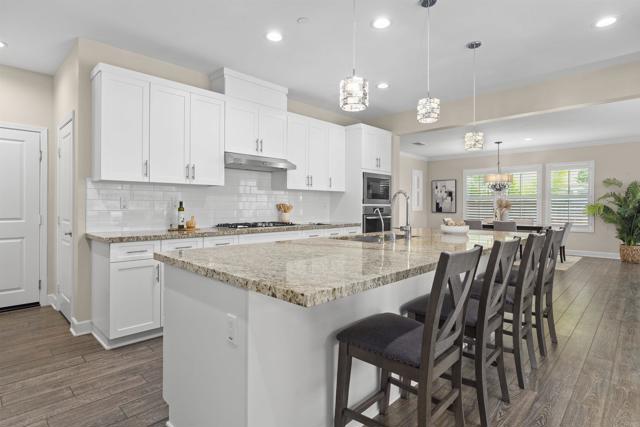 Image 18 of 52 For 1077 Calle Pilares