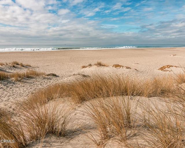 Detail Gallery Image 18 of 43 For 4950 Nautilus St, Oxnard,  CA 93035 - 3 Beds | 2 Baths