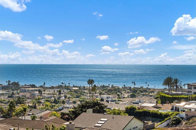 5504 Rutgers Road, La Jolla CA: https://media.crmls.org/mediaz/07610ece-2139-4407-9fb7-f19b336f2910.jpg