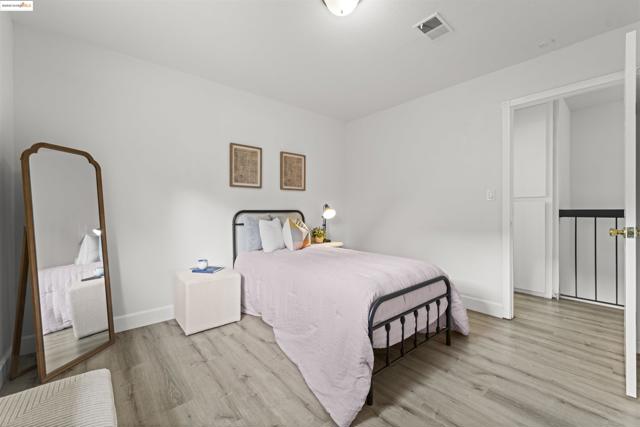 2326 D St, Hayward CA: https://media.crmls.org/mediaz/07615b86-ef85-4502-a7c2-f2909d56ea03.jpg