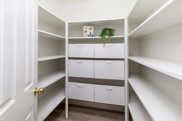 3767 Carmel View Rd #4, San Diego CA: https://media.crmls.org/mediaz/0761af44-9367-4ba5-aec2-f6186abd124f.jpg