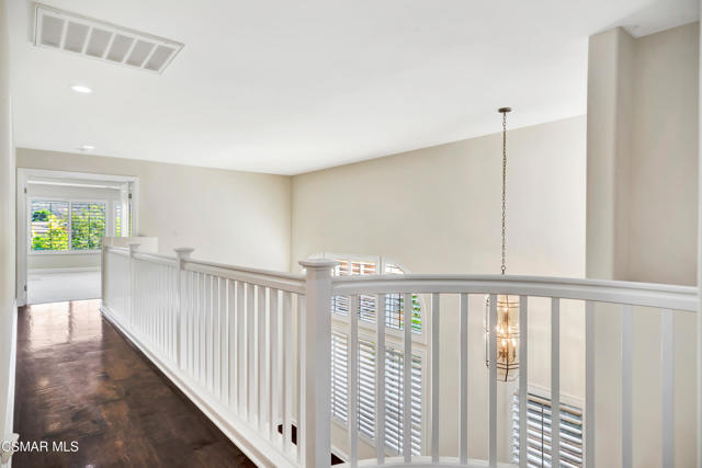 3044 Ferncrest Place, Thousand Oaks CA: https://media.crmls.org/mediaz/07637ce5-0856-449e-bd09-7baf4c7d2ea7.jpg