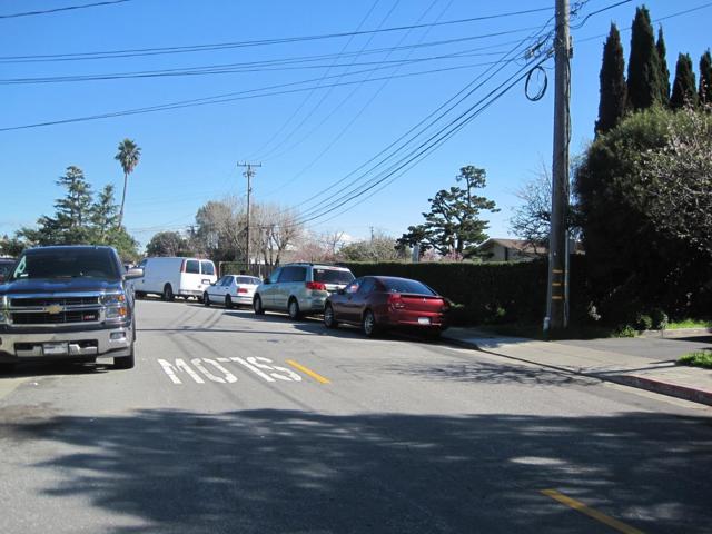 Image 10 of 12 For 1221 Beacon Avenue