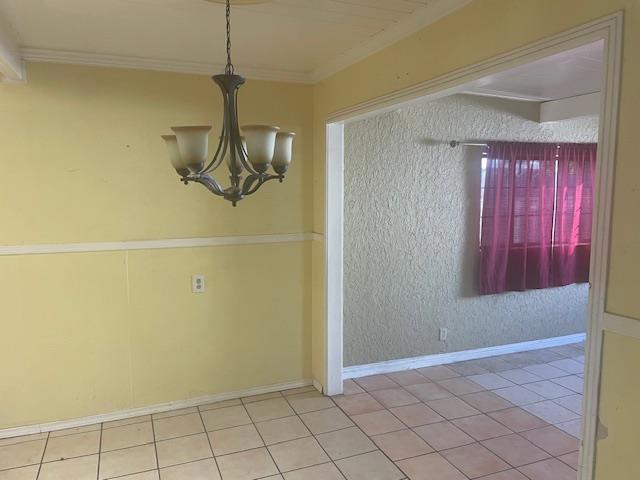629 Chaparral Street, Salinas CA: https://media.crmls.org/mediaz/0763a192-0510-42ad-b2ce-f584b3e1aed6.jpg