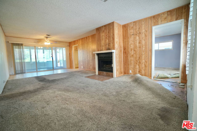 20621 VALERIO Street photo 5