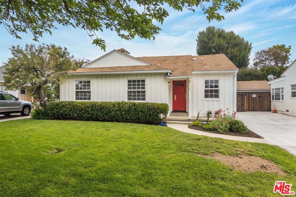 5812 Noble Avenue, Sherman Oaks, CA 91411