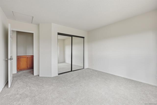 4596 Coronado Drive, Oceanside CA: https://media.crmls.org/mediaz/0764c7a8-cb86-43b5-b433-140899d54f34.jpg