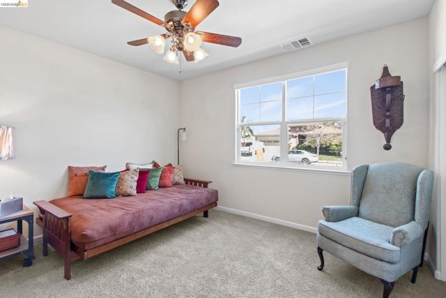 2469 Talaria Dr, Oakley CA: https://media.crmls.org/mediaz/0766429f-e49f-4992-b114-0ee54eb97e0d.jpg