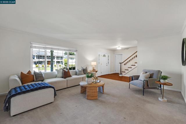 222 Scotts Mill Ct, Danville CA: https://media.crmls.org/mediaz/0767ecd4-823e-4bec-ab03-486b8498ad9b.jpg