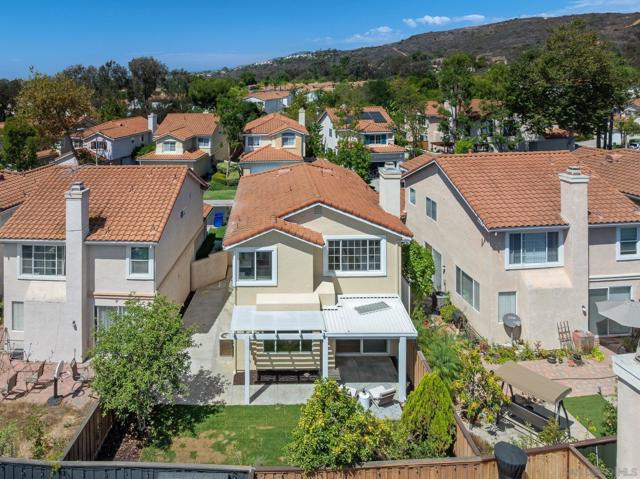 9471 Compass Point Dr S, San Diego CA: https://media.crmls.org/mediaz/0769e91f-37b4-4ac8-a86b-07a9c150e794.jpg