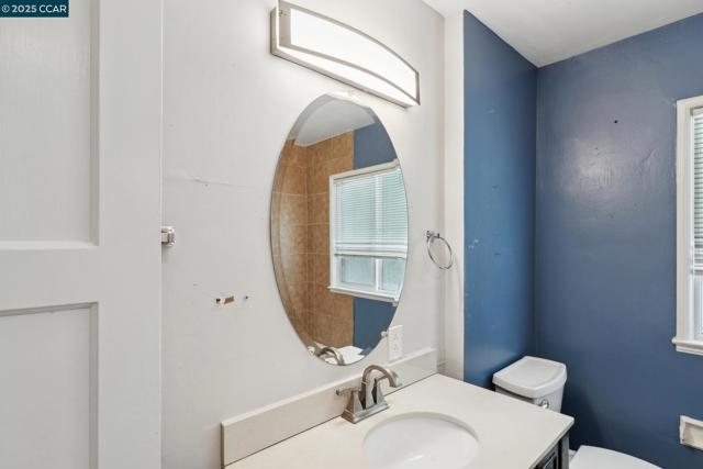 1580 3rd Ave, Walnut Creek CA: https://media.crmls.org/mediaz/076a1882-589b-495e-b433-92ed2d2769d8.jpg