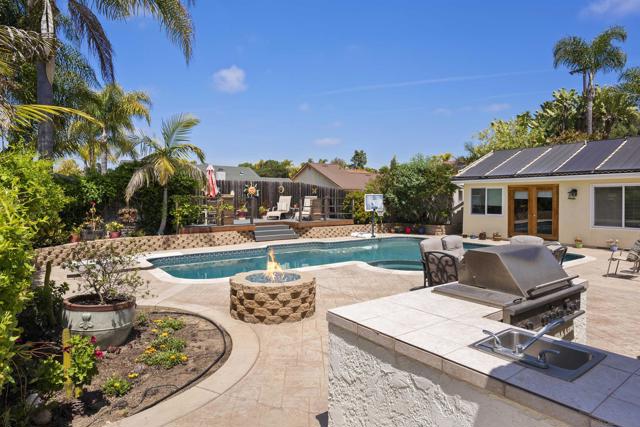 1510 2 Orangeview Dr,  CA: https://media.crmls.org/mediaz/076ab082-3dea-47b2-a67e-3a7a523103ca.jpg