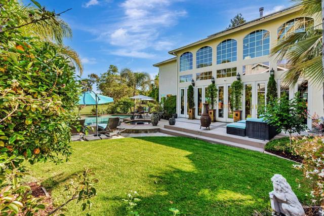 290 Bonnie Lane, Hollister CA: https://media.crmls.org/mediaz/076af0c0-fe78-44b3-8804-b6c4af10e66d.jpg