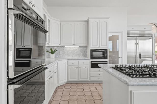 1822 Saint Andrews Court, Milpitas CA: https://media.crmls.org/mediaz/076c5c60-75e6-43d1-b7b5-f4fff969e2e2.jpg
