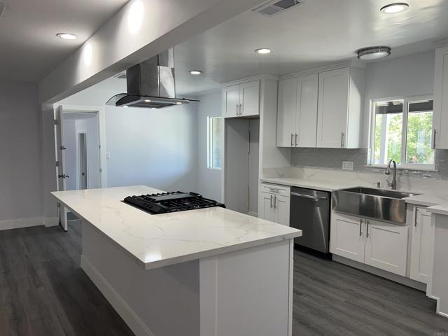 633 Kempton, Spring Valley CA: https://media.crmls.org/mediaz/076c9e18-e04b-40fb-825a-298290f3cb43.jpg
