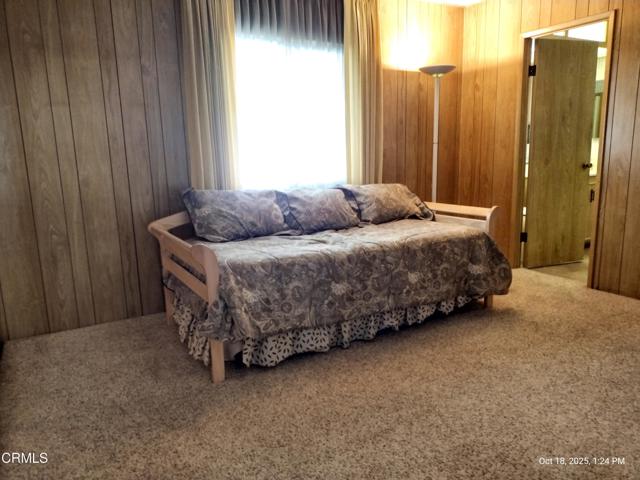 210 Caleta Drive, Camarillo CA: https://media.crmls.org/mediaz/076dba6a-64ac-4b1d-b4a1-a25fa77bc8b2.jpg