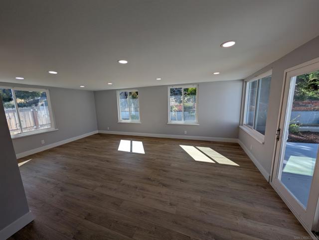 8774 Tommy Drive, San Diego CA: https://media.crmls.org/mediaz/076e9e8c-3b9d-4596-a578-b467c144e670.jpg